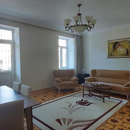 Azneft Royal Suite Apartment Sea View Baku Exterior foto